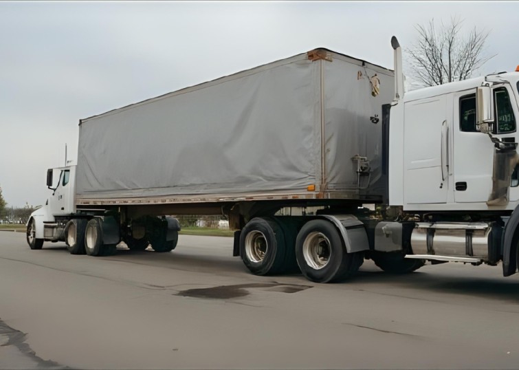 How to Handle a Truck Accident with a Delivery Driver