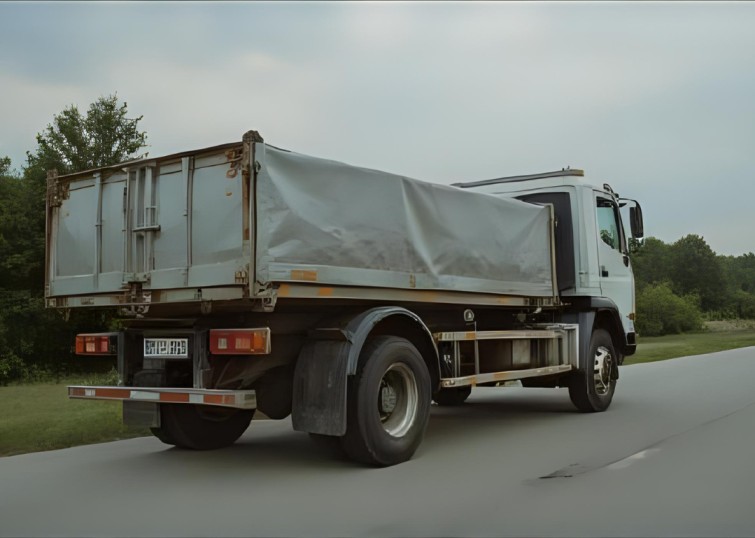 What to Do if a Truck Accident Causes Internal Injuries